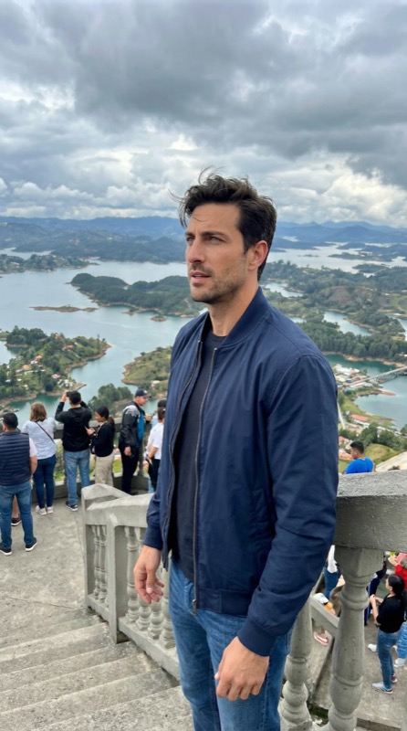 Marco Benedetti detrás de cámaras